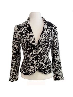 Dinh Bà Black & White Abstract Pattern Fuzzy Texture Blazer - Size Small